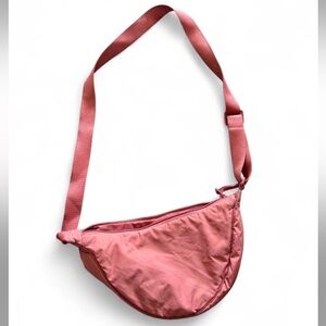 UNIQLO mini round shoulder bag P